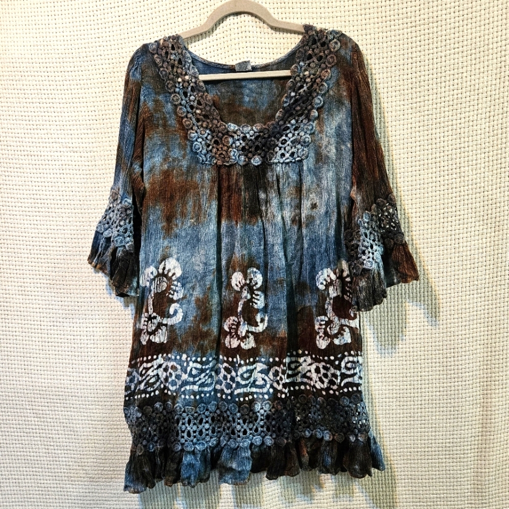 5xl Bohemian Tie Dye Women's Tunic Style Top W/ Macrame Detailing